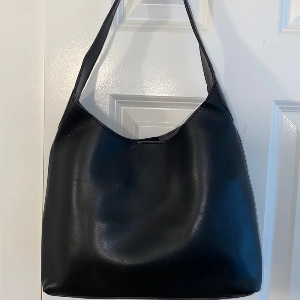 Colton Bucket Bag with Pouch in Black X Revolver 8 OTHER REASONS NEW-Flawed
